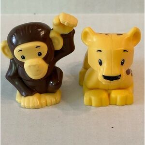 Fisher Price Little People Wild Safari Zoo Monkey and Cheetah 2017